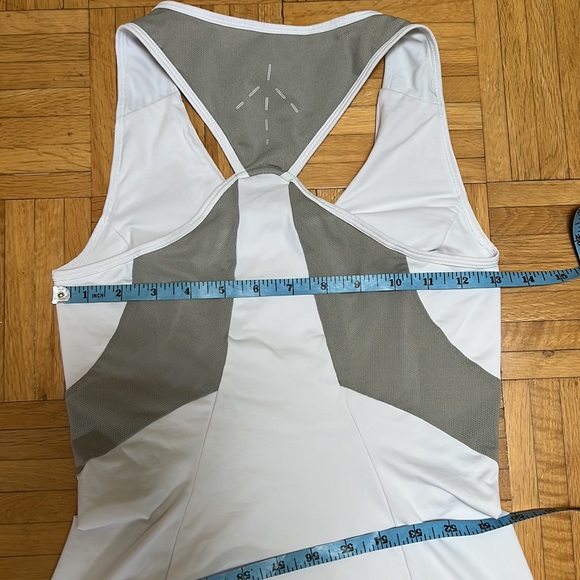 ASICS top, size XS - Picture 6 of 10